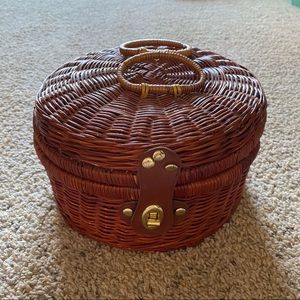 ‼️Wicker Picnic Basket‼️